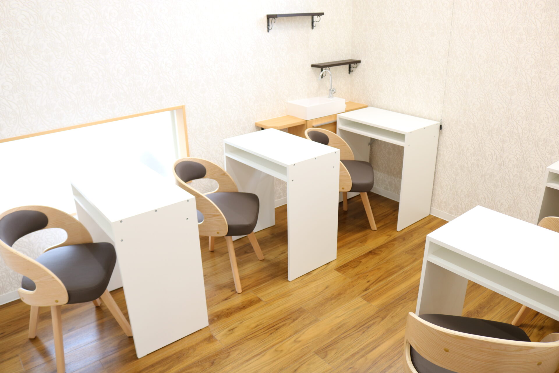 ノートスプレイズ <br class='sp-only'>木戸校内装