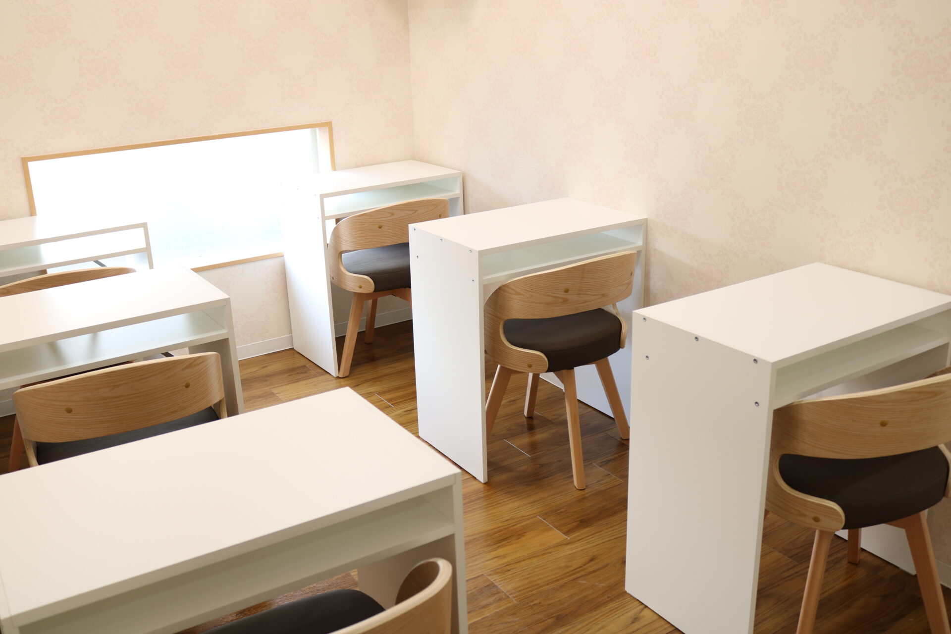 ノートスプレイズ <br class='sp-only'>木戸校内装